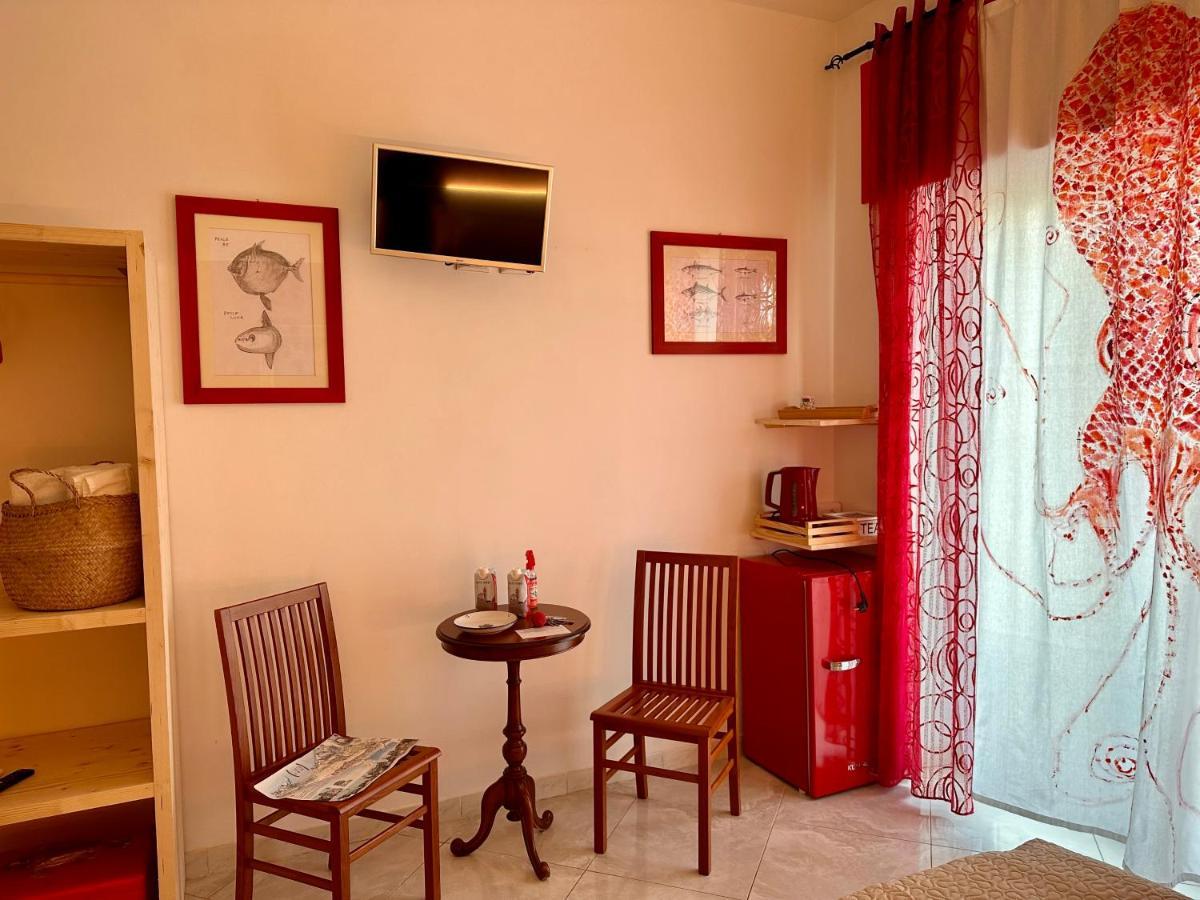Casa Del Palombaro Hotell Le Grazie  Exteriör bild